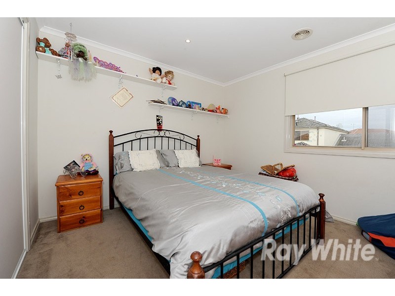 41 Amhurst Drive, Narre Warren South VIC 3805