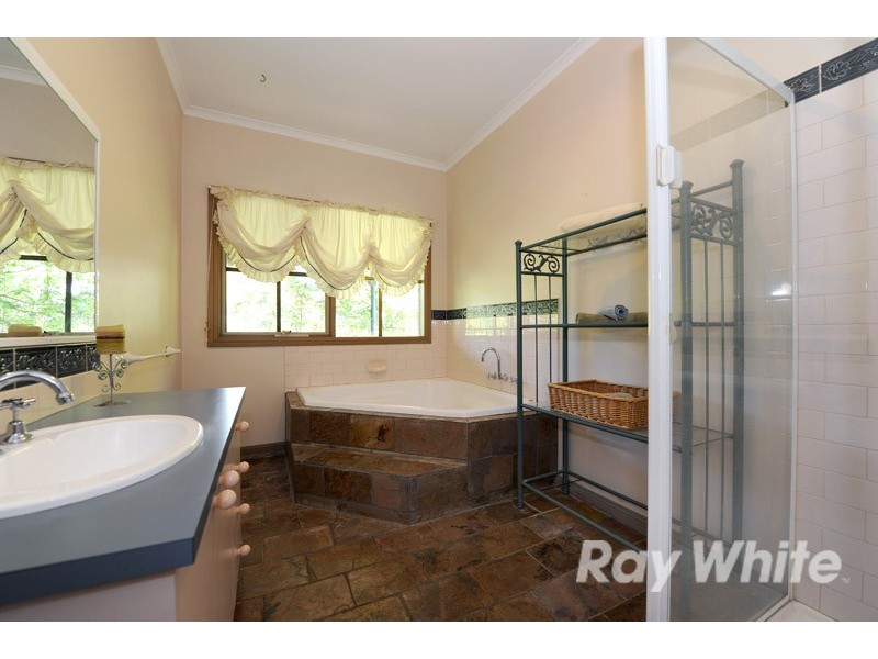 235 Belgrave Hallam Road, Narre Warren North VIC 3804