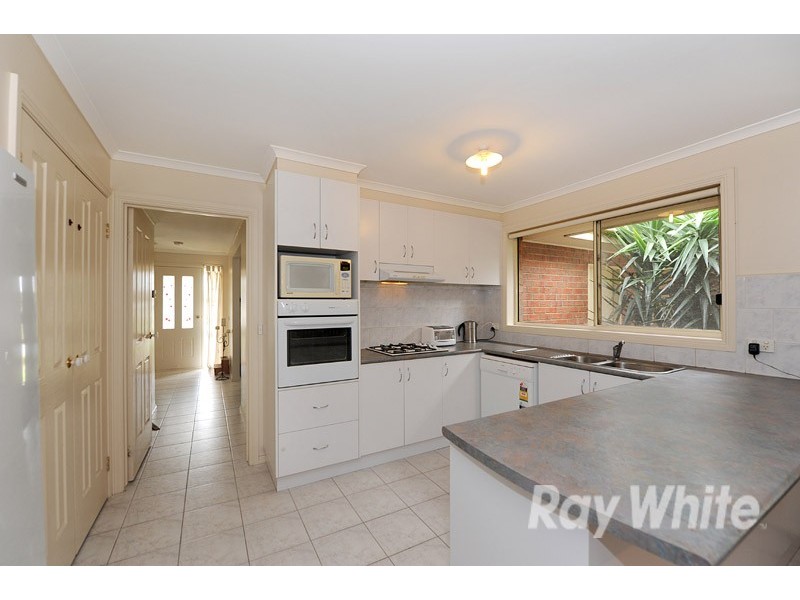 128 McGregor Road, Pakenham VIC 3810