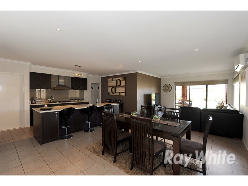 23 Montpelier Drive, Berwick VIC 3806