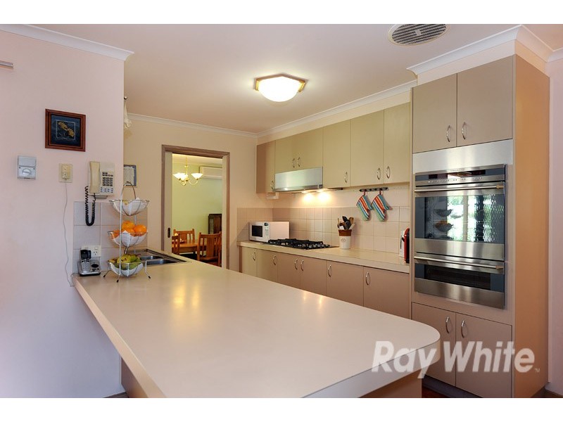 7 Marida Crt, Berwick VIC 3806