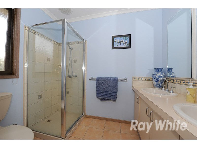 7 Marida Crt, Berwick VIC 3806