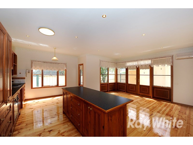 43 Jerilderie Drive, Berwick VIC 3806