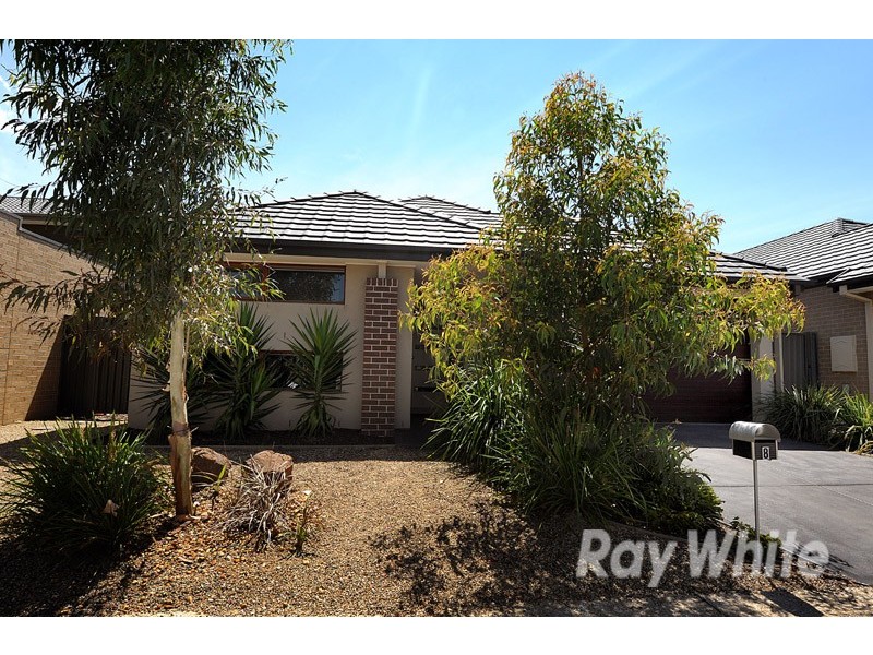 8 Kilburn Place, Pakenham VIC 3810