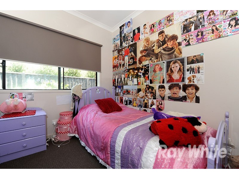 8 Kilburn Place, Pakenham VIC 3810