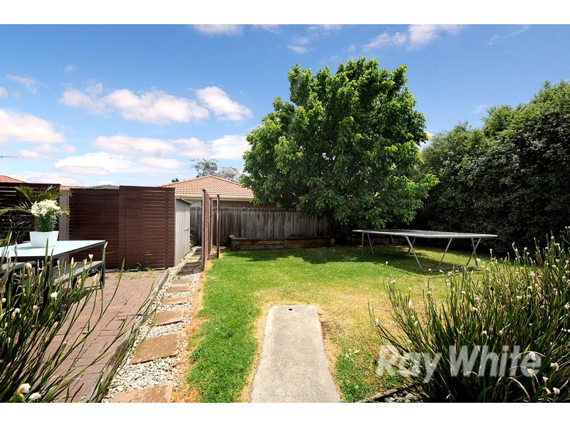 17 Lewisham Close, Hampton Park VIC 3976