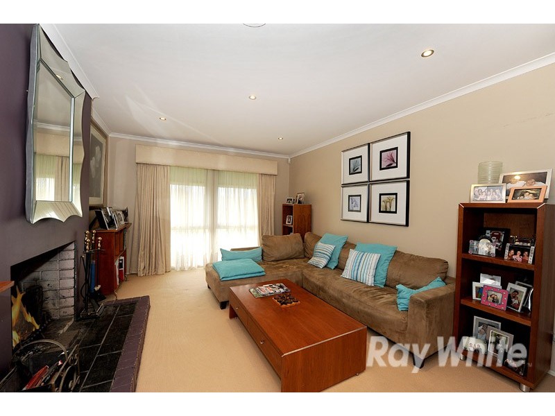 17 Lewisham Close, Hampton Park VIC 3976