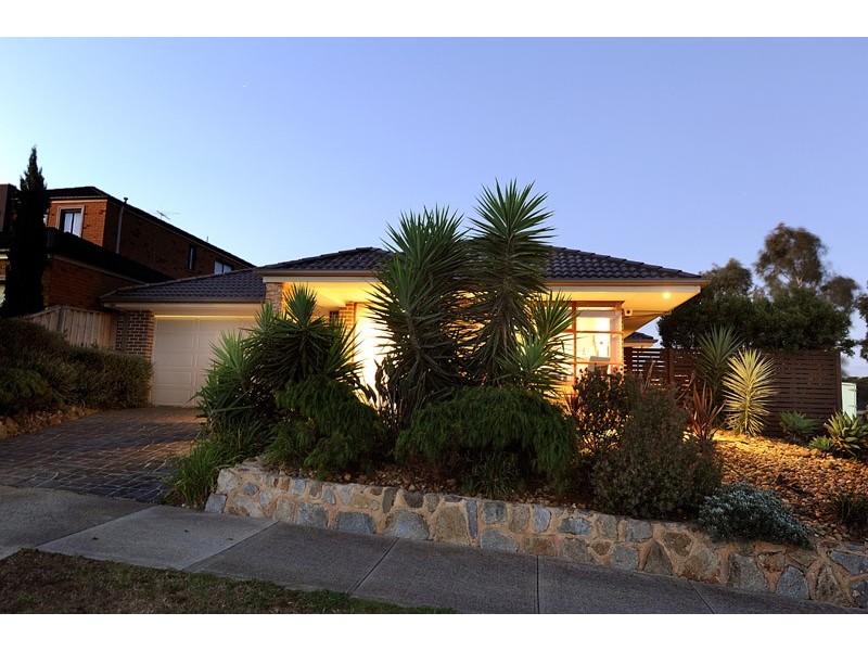 10 Viewgrand Drive, Berwick VIC 3806
