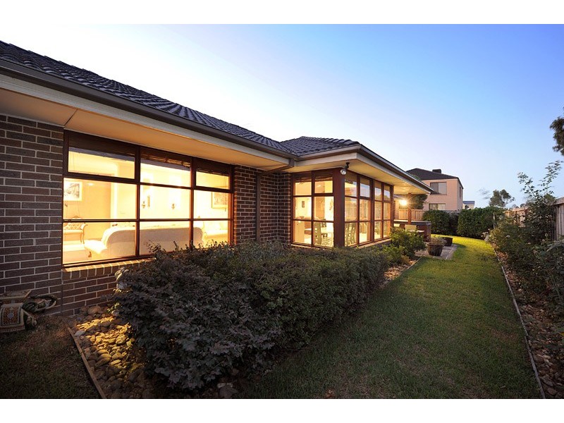 10 Viewgrand Drive, Berwick VIC 3806