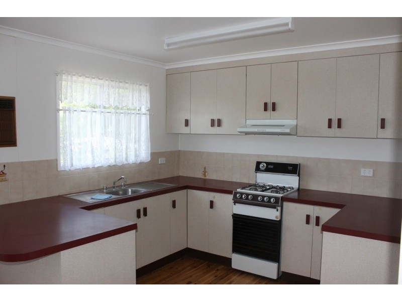 7 Carlow Drive, Dalby QLD 4405