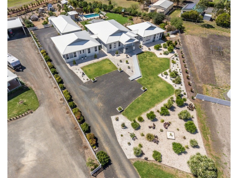 34 Banjo Paterson Place, Dalby QLD 4405