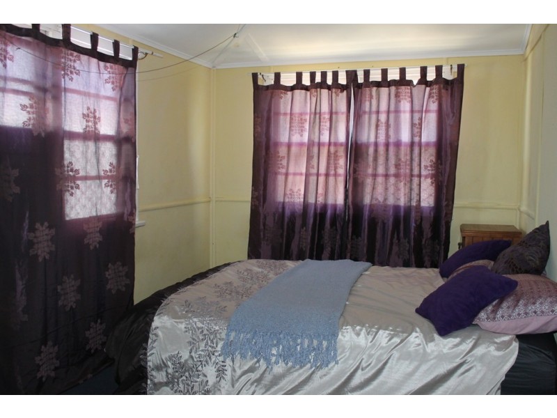 87 Pratten Street, Dalby QLD 4405