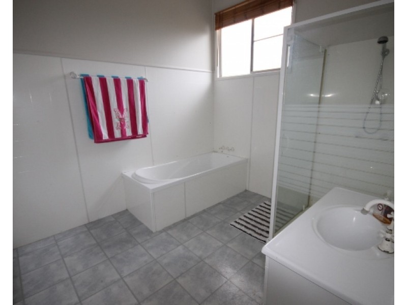 25 Patrick Street, Dalby QLD 4405