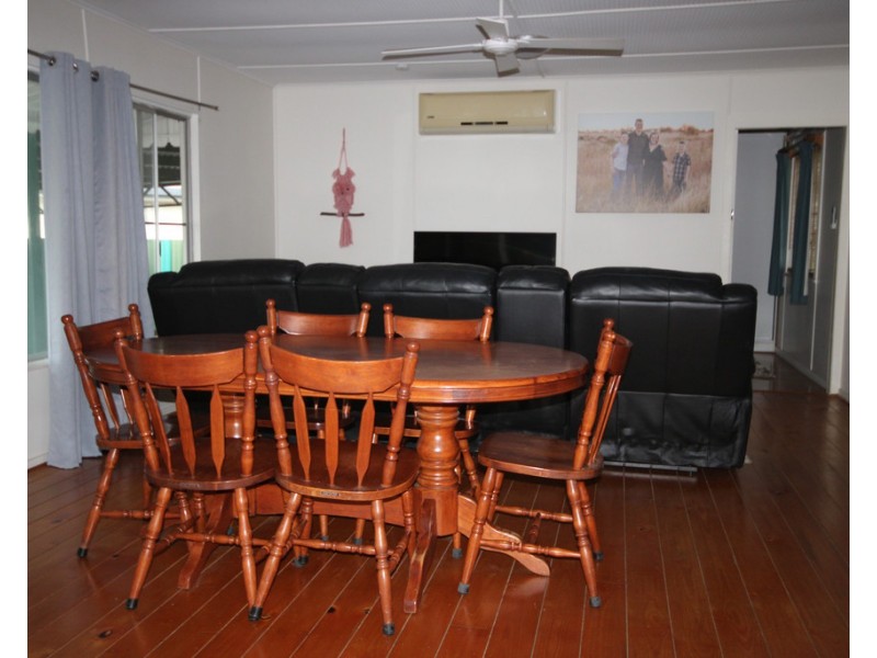 1 Geisel Street, Dalby QLD 4405