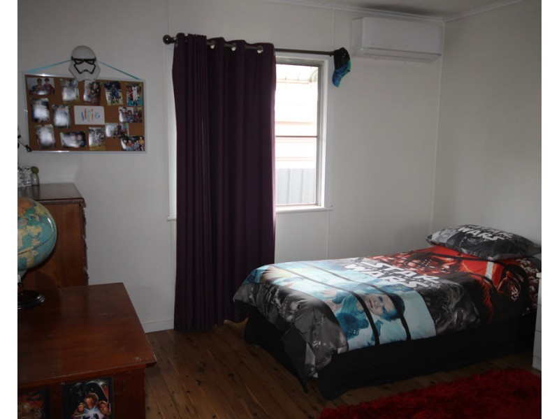 1 Geisel Street, Dalby QLD 4405
