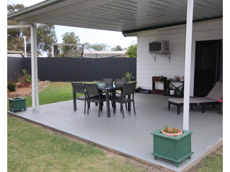 1 Geisel Street, Dalby QLD 4405