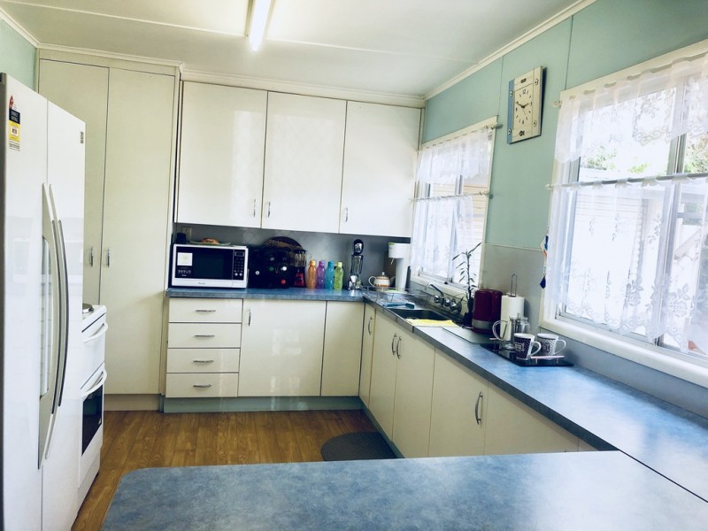 22 Geisel Street, Dalby QLD 4405