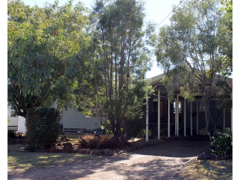 33 Burke Street, Dalby QLD 4405