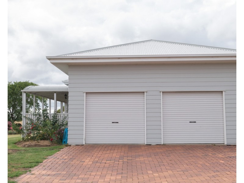 6 Agnes Street, Dalby QLD 4405