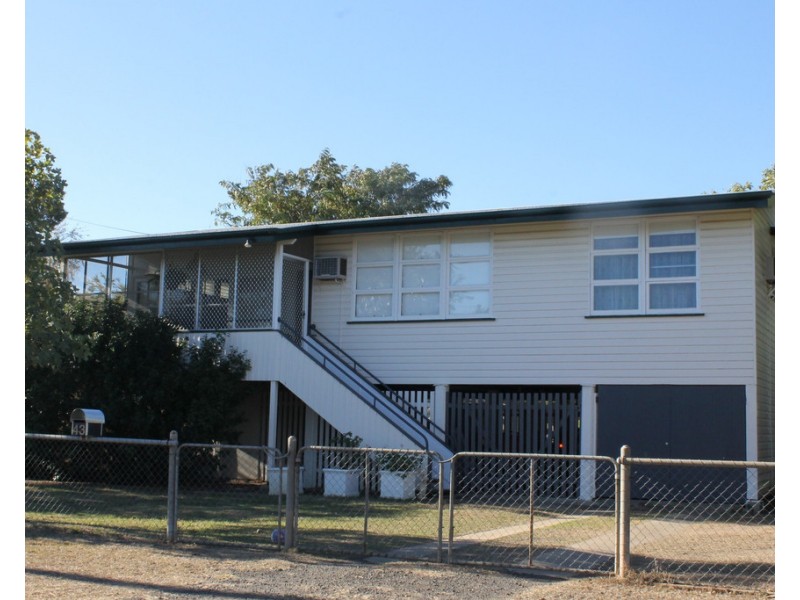 43 Palmer Street, Dalby QLD 4405