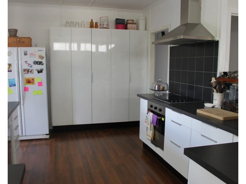 43 Palmer Street, Dalby QLD 4405