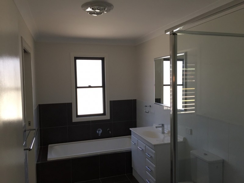 1/19 Bunya Street, Dalby QLD 4405