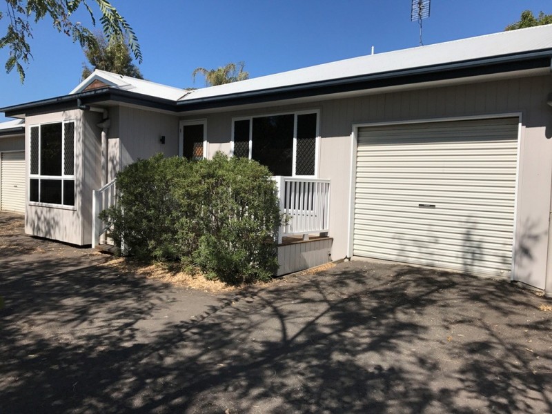 2/144 Condamine Street, Dalby QLD 4405