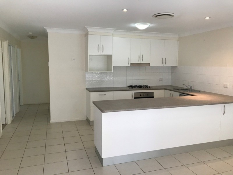 2/144 Condamine Street, Dalby QLD 4405