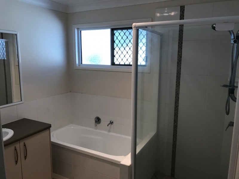 2/144 Condamine Street, Dalby QLD 4405