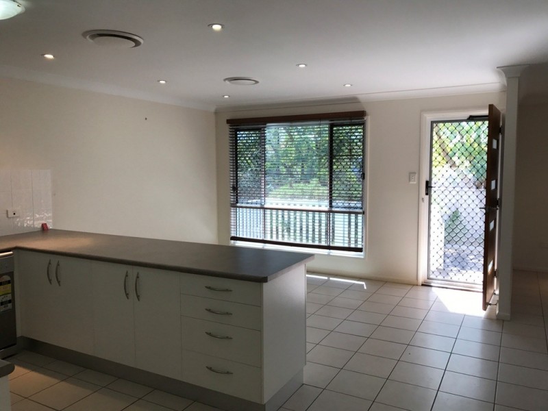 2/144 Condamine Street, Dalby QLD 4405