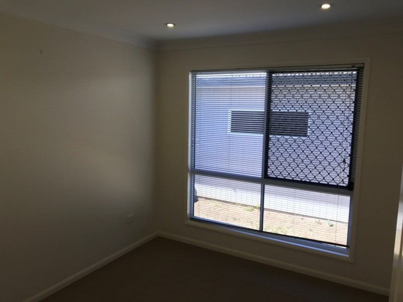 2/144 Condamine Street, Dalby QLD 4405