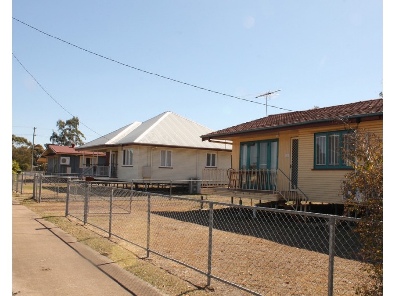 84-90 Nicholson st, Dalby QLD 4405