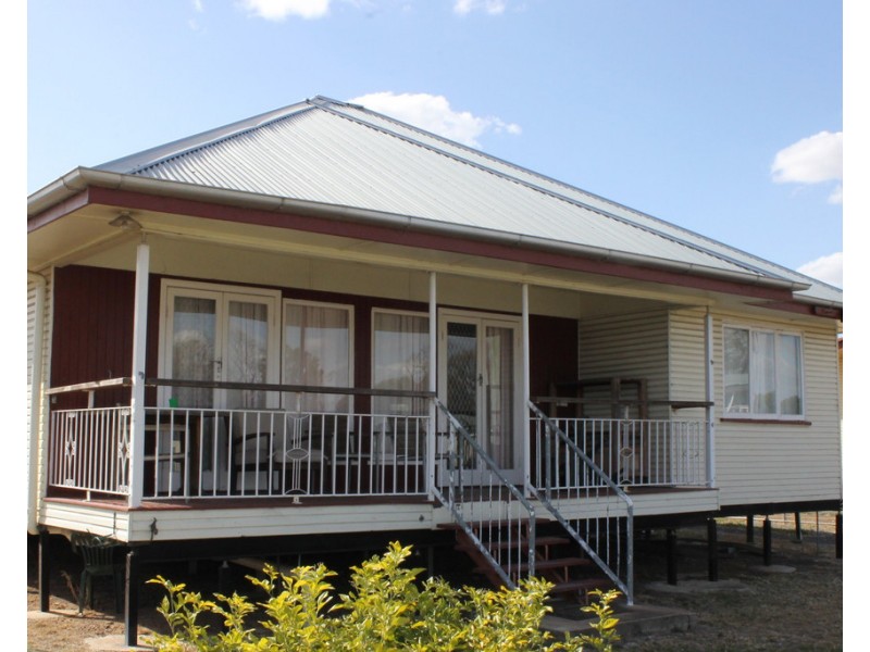 84-90 Nicholson st, Dalby QLD 4405