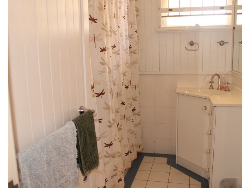 84-90 Nicholson st, Dalby QLD 4405