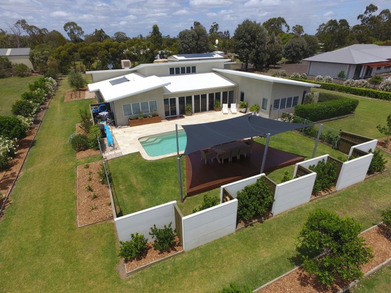 2 Banjo Patterson Place, Dalby QLD 4405