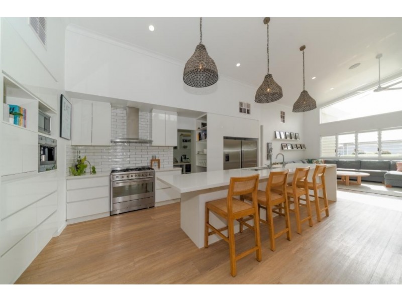 2 Banjo Patterson Place, Dalby QLD 4405