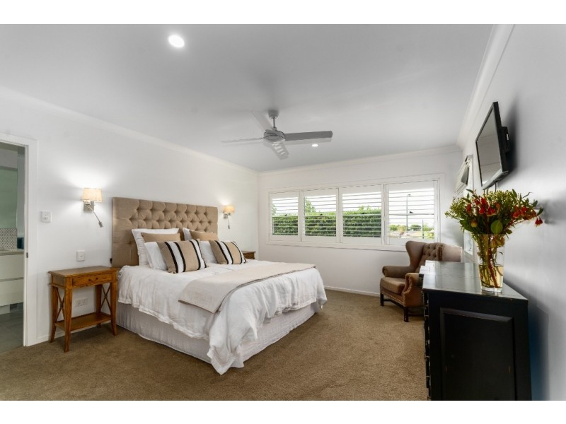 2 Banjo Patterson Place, Dalby QLD 4405
