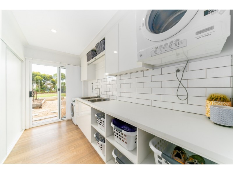 2 Banjo Patterson Place, Dalby QLD 4405
