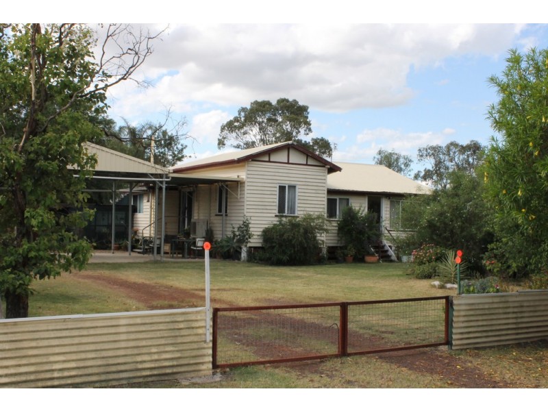 37 Queen Street, Jandowae QLD 4410