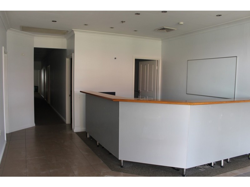 12 Cunningham Street, Dalby QLD 4405