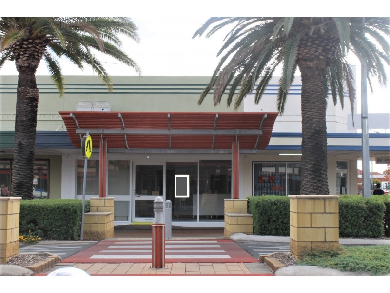 12 Cunningham Street, Dalby QLD 4405