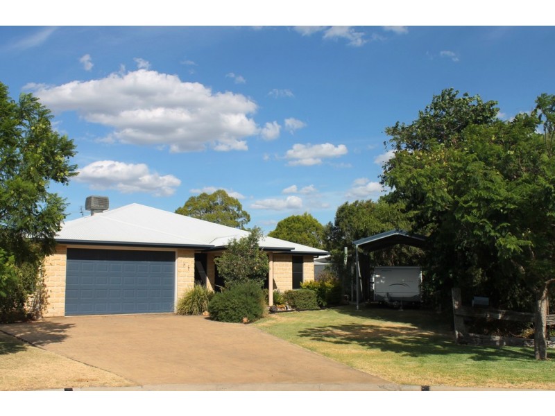 16 Jacaranda Court, Dalby QLD 4405