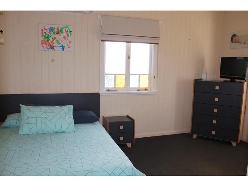 14 Dan Street, Dalby QLD 4405