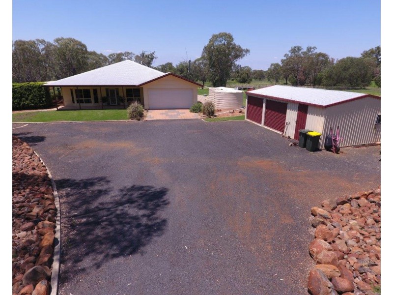 64 Thoroughbred Parade, Dalby QLD 4405