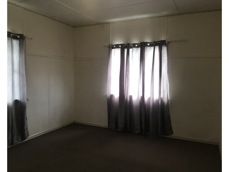 31 ARTHUR STREET, Dalby QLD 4405
