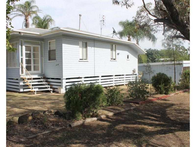 70 Arthur Street, Dalby QLD 4405