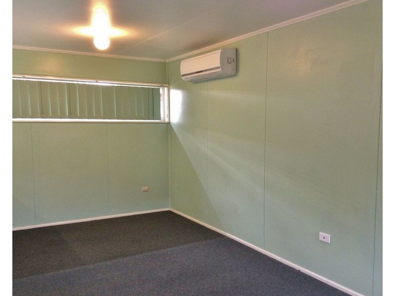 8 Palmer Street, Dalby QLD 4405