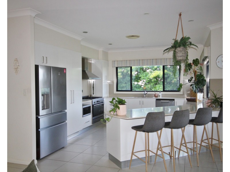 28 James Cook Drive, Dalby QLD 4405