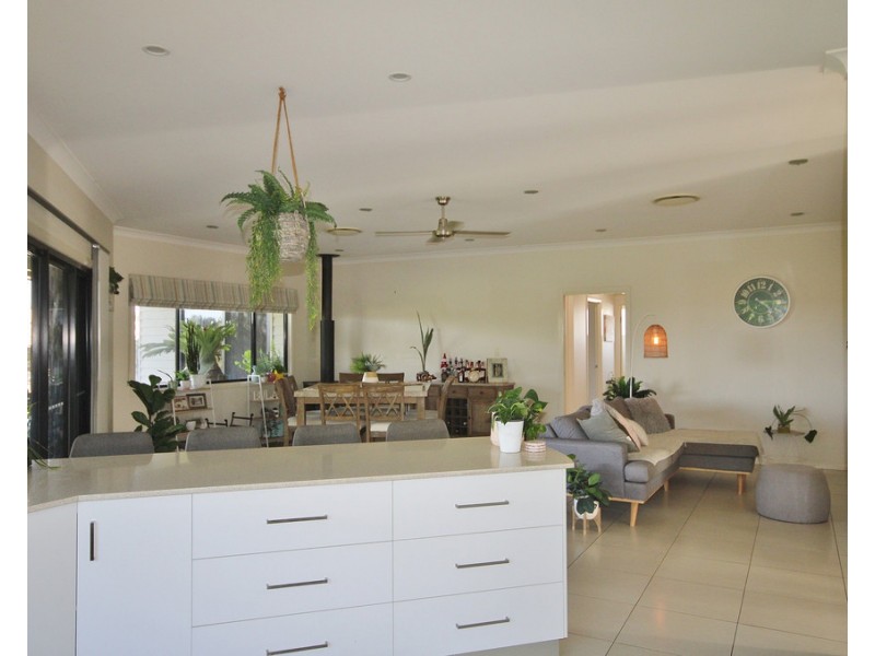 28 James Cook Drive, Dalby QLD 4405