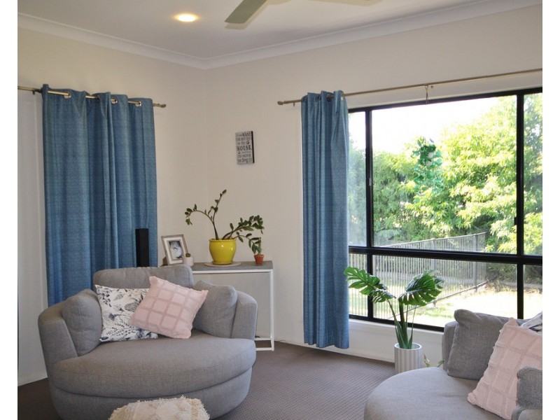 28 James Cook Drive, Dalby QLD 4405